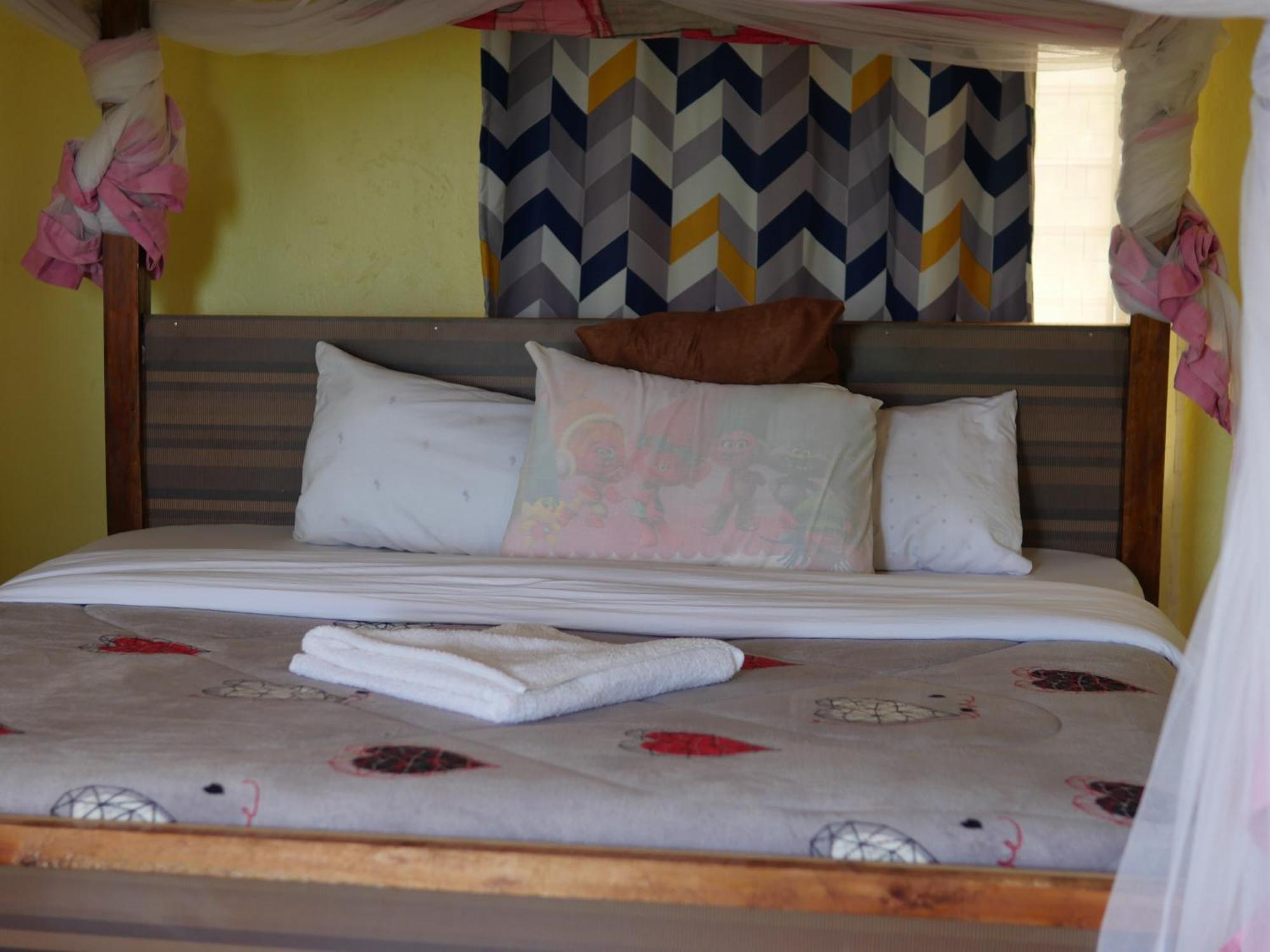 Tausa Tsavo Eco Lodge Voi Eksteriør bilde